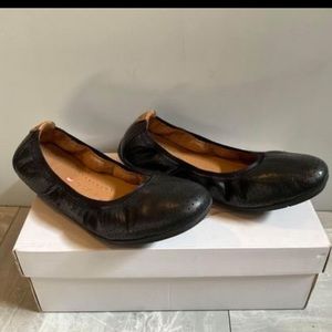 Women’s CLARKS Unstructured Size 7